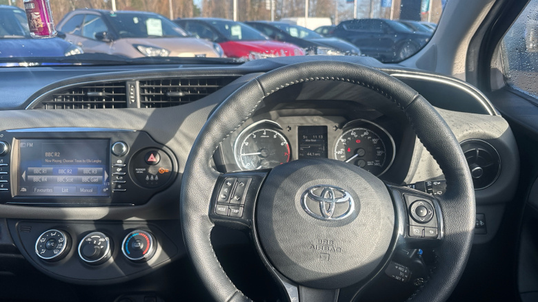 Toyota Yaris 1.5 VVT-i Icon Tech 5dr Petrol Hatchback